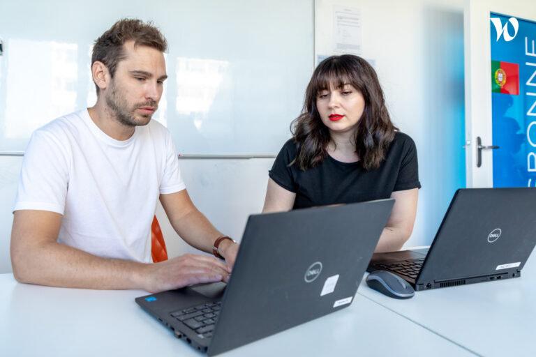 Photo bureaux Lyon - Equipe Once for All au travail