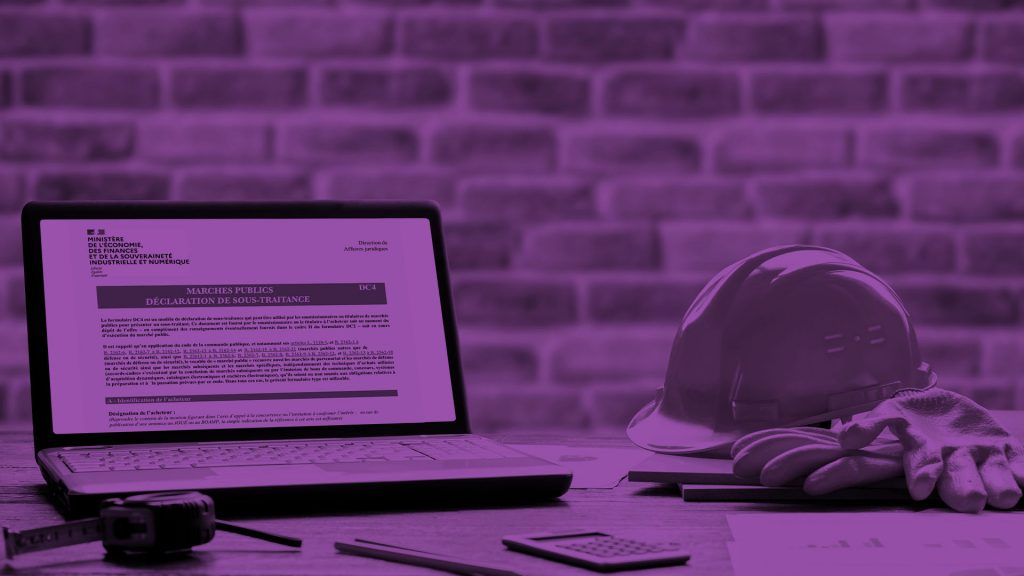 Ordinateur sur bureau formulaire DC4